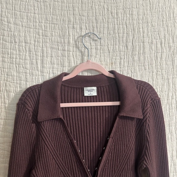 Abercombie and Fitch Ribbed Brown Long Sleeve Bodysuit - Picture 3 of 4